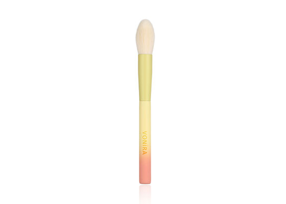 Vonira Beauty Luxury Precision Highlighter Brush Dengan Genggam Kayu Berwarna Gradient