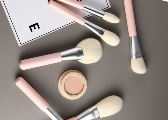 Kuas Kipas Mewah Vonira Beauty dengan Bulu Sintetis Taklon Vegan Cruelty Free dan Gagang Kayu Birch yang Dapat Didaur Ulang - Kuas Bronzer Bubuk Buatan Tangan