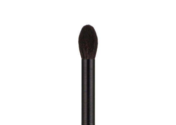 Vonira Kecantikan Mewah Menonjolkan Makeup Brush