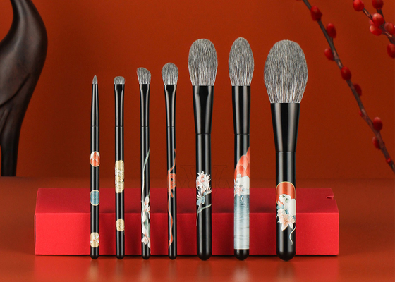 Professional Makeup Blush Brush dengan Rambut Sintetis Taklon PBT Berkualitas Tinggi dan Ferrule Tembaga Hitam Matte yang Kuat SA8000 dan ISO9000 Bersertifikat